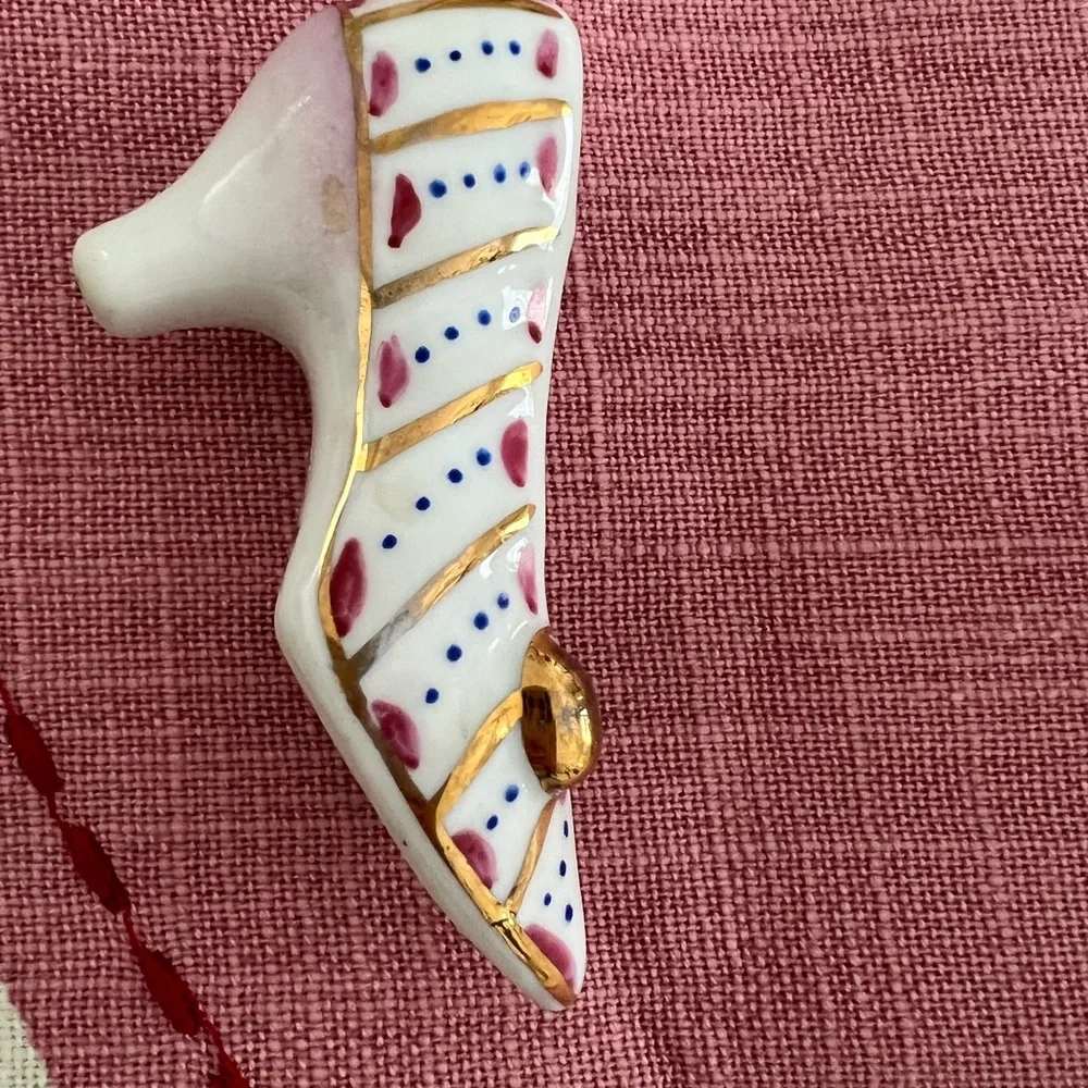 Elegant Porcelain Vintage Shoe Figurines